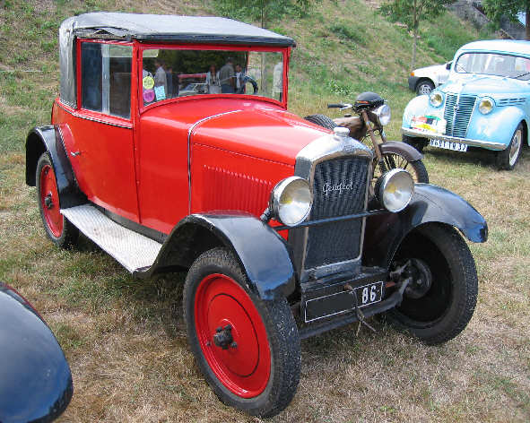 http://www.forum-peugeot.com/Forum/mesimages/11668/1928_Peugeot_190_S_01.jpg