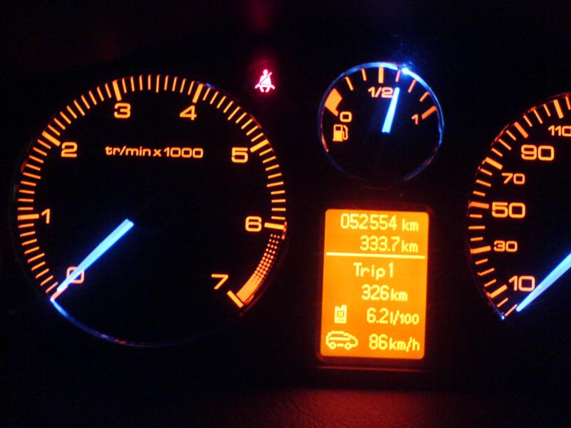 http://www.forum-peugeot.com/Forum/mesimages/12398/DSC17.JPG
