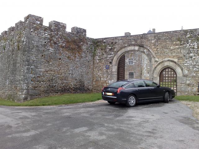 http://www.forum-peugeot.com/Forum/mesimages/12913/C6.jpg