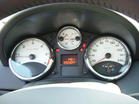 http://www.forum-peugeot.com/Forum/mesimages/15695/IMGP0708.JPG