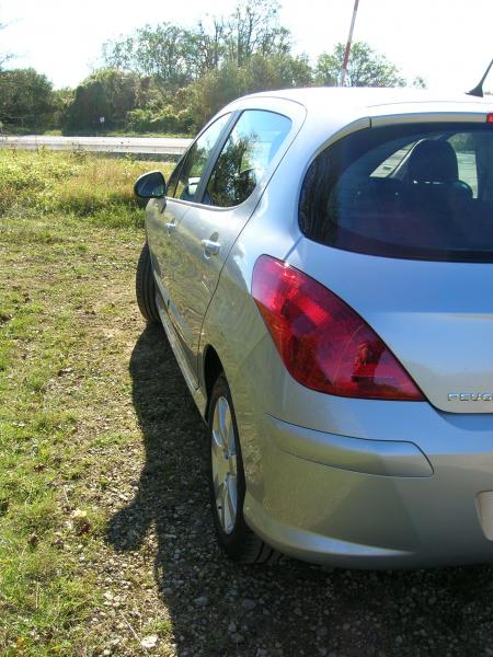 http://www.forum-peugeot.com/Forum/mesimages/15914/DSCN1516.JPG