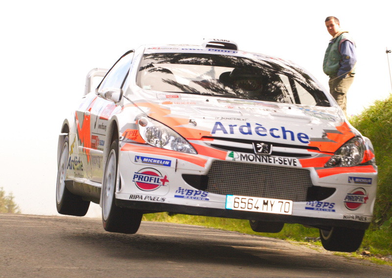 http://www.forum-peugeot.com/Forum/mesimages/16140/1024.jpg