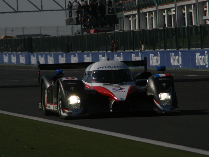 http://www.forum-peugeot.com/Forum/mesimages/16140/20071014MAGNYCOURSHELARY00.jpg