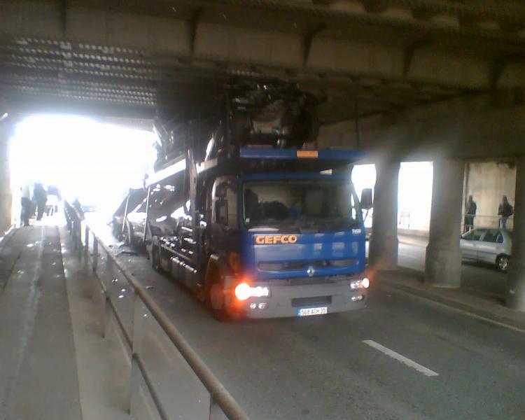 http://www.forum-peugeot.com/Forum/mesimages/16305/Photo022.jpg