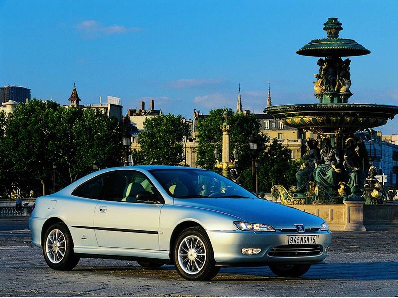 http://www.forum-peugeot.com/Forum/mesimages/16588/406coupe2.jpg