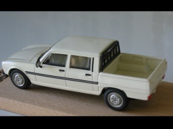 http://www.forum-peugeot.com/Forum/mesimages/16588/504dc.jpg