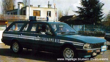 http://www.forum-peugeot.com/Forum/mesimages/16588/505-B-gendarmerie.jpg