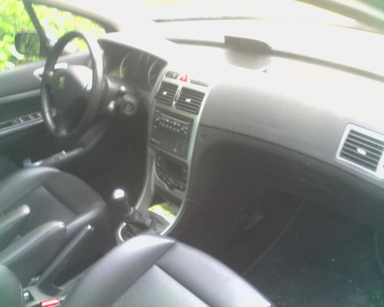 http://www.forum-peugeot.com/Forum/mesimages/16992/040507-0003.jpg