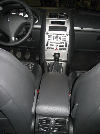 http://www.forum-peugeot.com/Forum/mesimages/16992/407interieur3.jpg