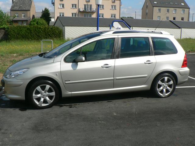 http://www.forum-peugeot.com/Forum/mesimages/17246/P1020754.jpg http://www.forum-peugeot.com/Forum/mesimages/17246/P1020754.jpg