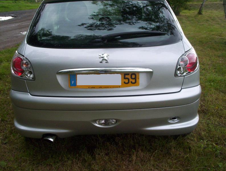 http://www.forum-peugeot.com/Forum/mesimages/18363/arriere.JPG