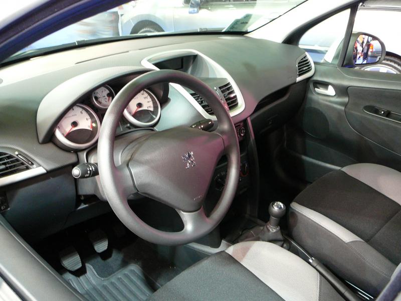 http://www.forum-peugeot.com/Forum/mesimages/18366/P1000785.JPG