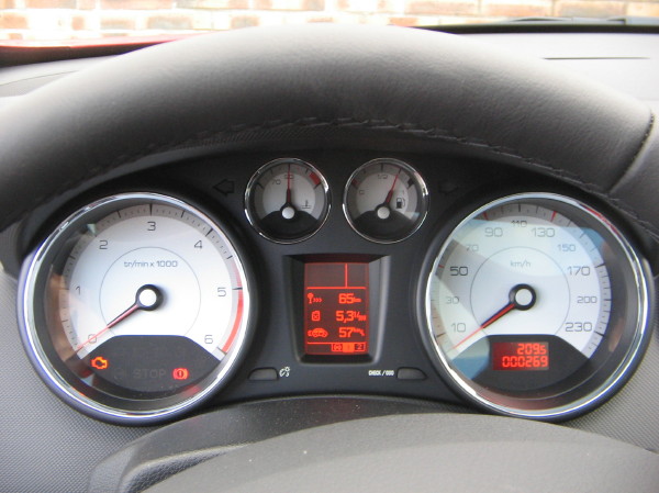 http://www.forum-peugeot.com/Forum/mesimages/18615/IMG_9235.jpg