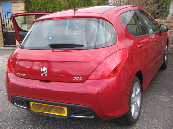 http://www.forum-peugeot.com/Forum/mesimages/18615/IMG_9240.jpg