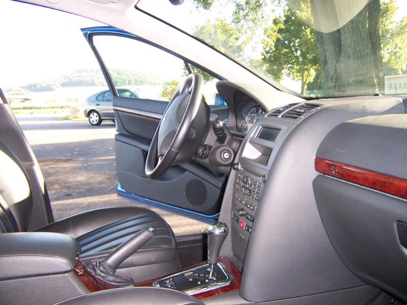 http://www.forum-peugeot.com/Forum/mesimages/19096/6.CONFORT.jpg
