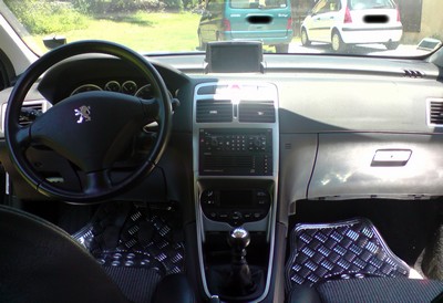 http://www.forum-peugeot.com/Forum/mesimages/19635/09.jpg