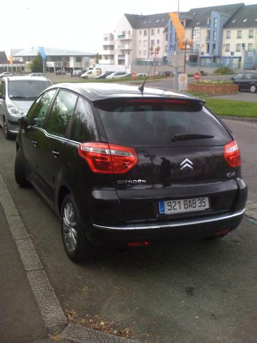 http://www.forum-peugeot.com/Forum/mesimages/19693/IMG_0054.jpg