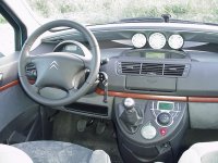 http://www.forum-peugeot.com/Forum/mesimages/19904/5_716_10095_200_interieur.jpg