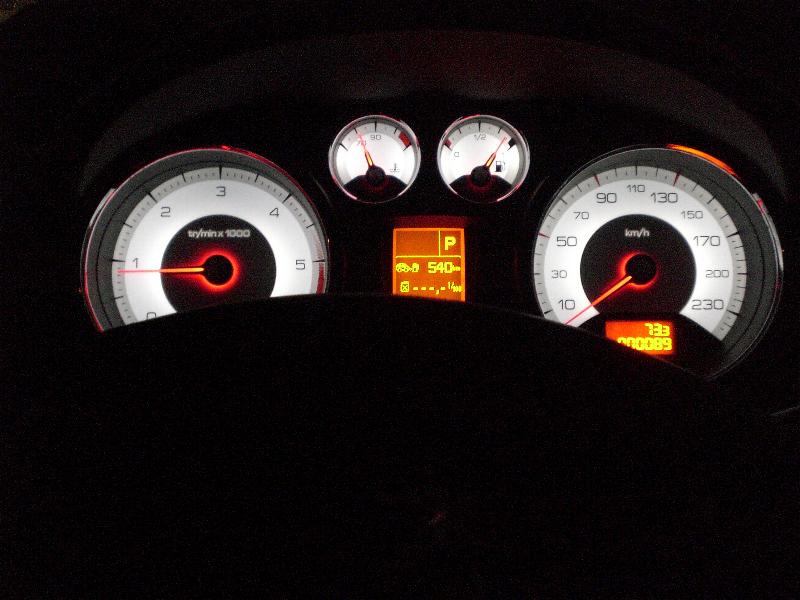 http://www.forum-peugeot.com/Forum/mesimages/20165/CIMG1154.JPG