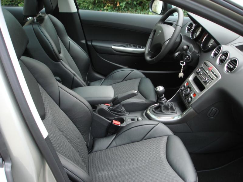 http://www.forum-peugeot.com/Forum/mesimages/20174/DSC26.jpg