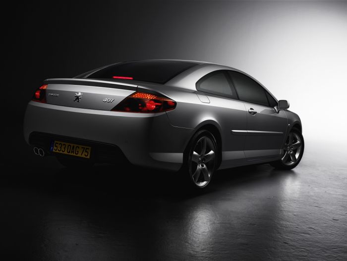 http://www.forum-peugeot.com/Forum/mesimages/20673/2005_peugeot_407_coupe_01_m.jpg