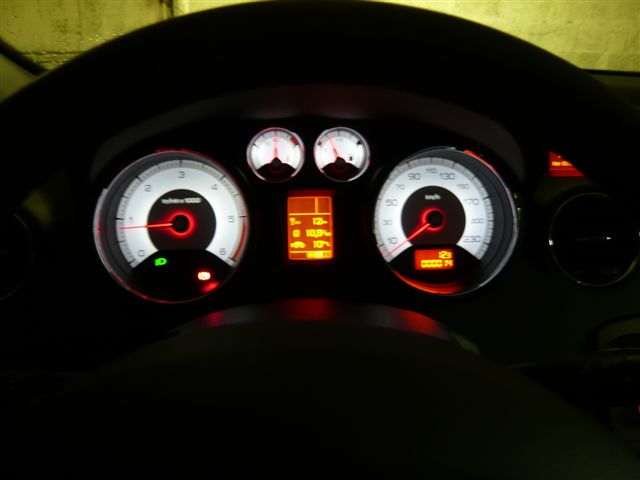 http://www.forum-peugeot.com/Forum/mesimages/20718/P51.JPG