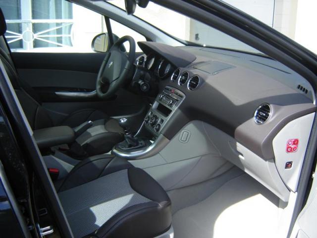 http://www.forum-peugeot.com/Forum/mesimages/20741/DSC02730.jpg