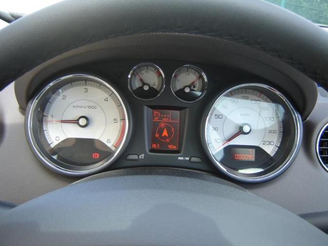 http://www.forum-peugeot.com/Forum/mesimages/20741/DSC02737.jpg