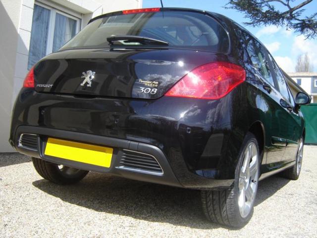 http://www.forum-peugeot.com/Forum/mesimages/20741/DSC02745.jpg