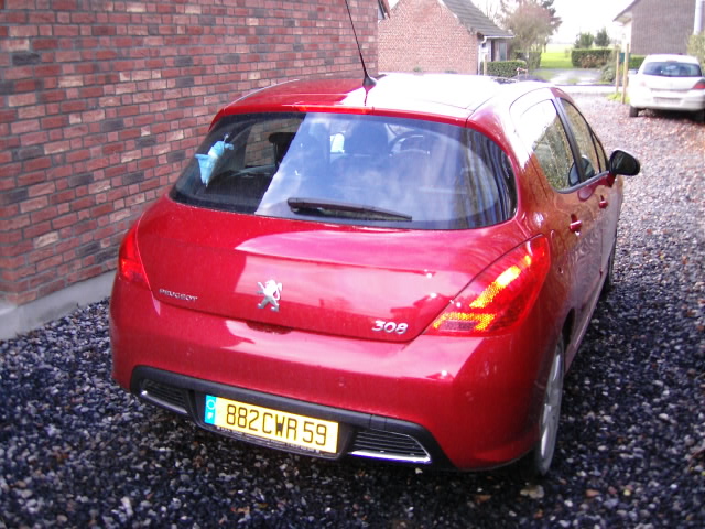 http://www.forum-peugeot.com/Forum/mesimages/21027/DSCI0003.JPG