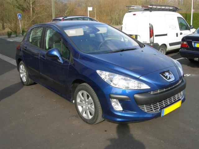 http://www.forum-peugeot.com/Forum/mesimages/21139/308001sansplaquesLarge.jpg