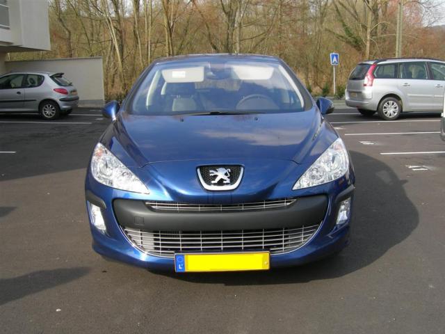 http://www.forum-peugeot.com/Forum/mesimages/21139/308002sansplaquesLarge.jpg