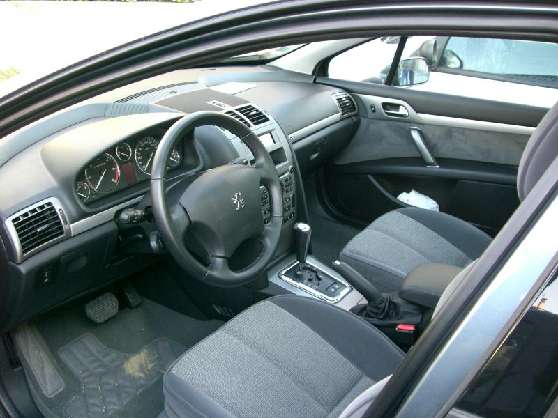 http://www.forum-peugeot.com/Forum/mesimages/21233/interieur2.JPG
