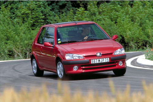 http://www.forum-peugeot.com/Forum/mesimages/21319/106s16-ouverture.jpg