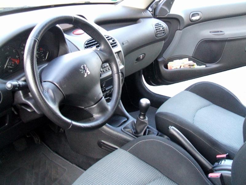 http://www.forum-peugeot.com/Forum/mesimages/21443/DSCF1230.JPG