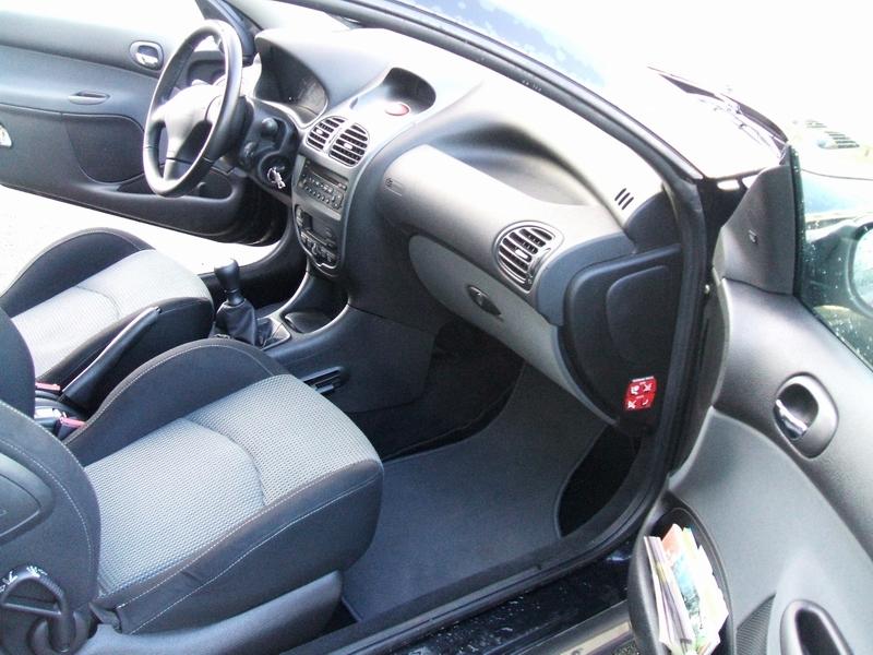 http://www.forum-peugeot.com/Forum/mesimages/21443/DSCF23.JPG