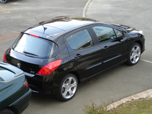 http://www.forum-peugeot.com/Forum/mesimages/21795/DSC00085.jpg http://www.forum-peugeot.com/Forum/mesimages/21795/DSC00085.jpg