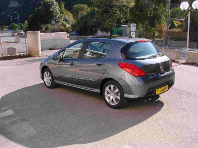 http://www.forum-peugeot.com/Forum/mesimages/21800/DSC00688.jpg