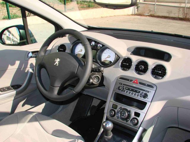 http://www.forum-peugeot.com/Forum/mesimages/21800/DSC00707.JPG1..jpg