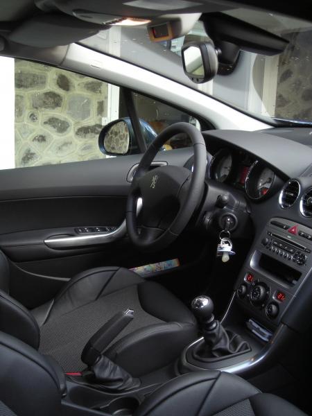 http://www.forum-peugeot.com/Forum/mesimages/21948/DSCN0523.JPG