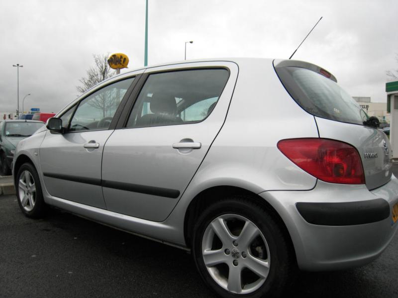 http://www.forum-peugeot.com/Forum/mesimages/22124/IMG118.jpg