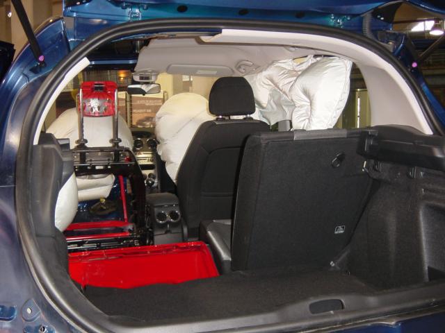 http://www.forum-peugeot.com/Forum/mesimages/22221/DSC02459.jpg