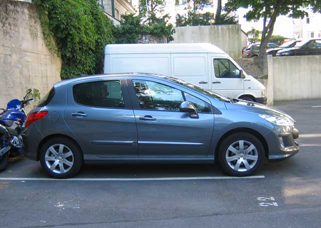 http://www.forum-peugeot.com/Forum/mesimages/22524/308-3.jpg
