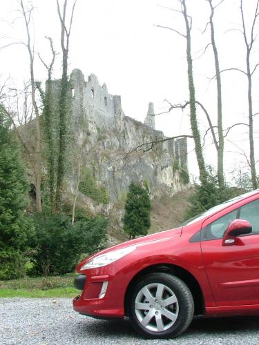 http://www.forum-peugeot.com/Forum/mesimages/22635/2003_0105PEUGEOT0027.JPG1..jpg