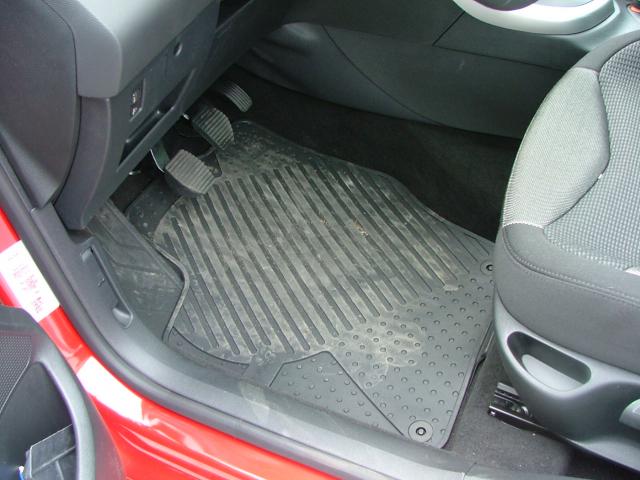 http://www.forum-peugeot.com/Forum/mesimages/22635/20080404peugeot0001.jpg