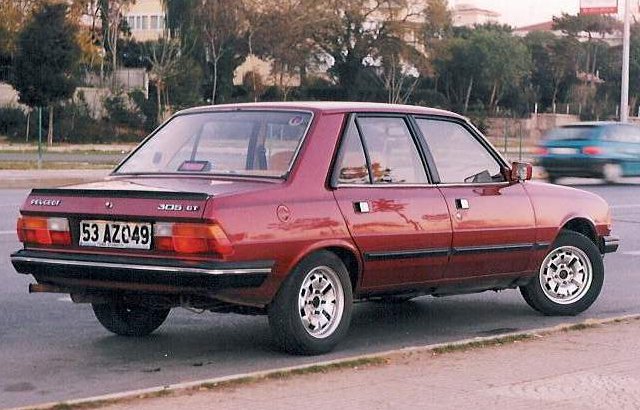 http://www.forum-peugeot.com/Forum/mesimages/22635/305.jpg