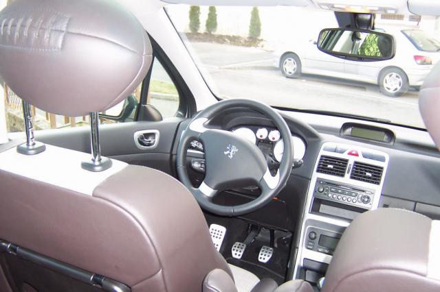 http://www.forum-peugeot.com/Forum/mesimages/22723/Photo%20018.jpg