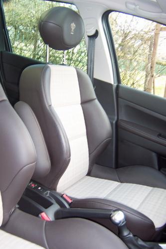 http://www.forum-peugeot.com/Forum/mesimages/22723/Photo%20020.jpg