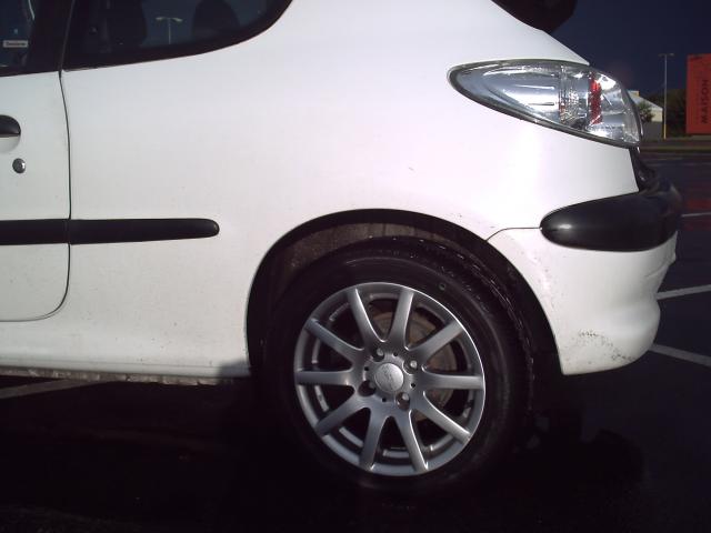 http://www.forum-peugeot.com/Forum/mesimages/23111/PICT0095.jpg http://www.forum-peugeot.com/Forum/mesimages/23111/PICT0095.jpg