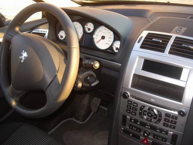 http://www.forum-peugeot.com/Forum/mesimages/23170/IMGP2646.JPG1..jpg